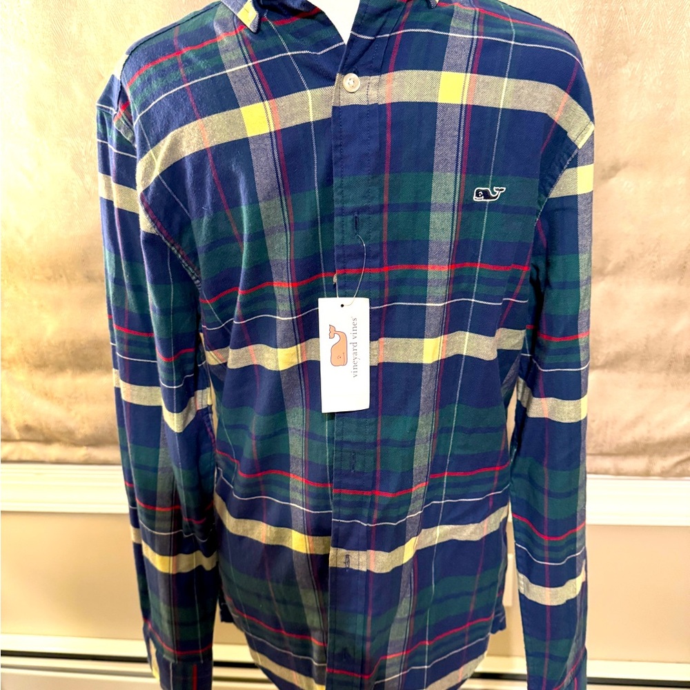 NEW WITH TAGS! Mens XS Vineyard Vines flannel.